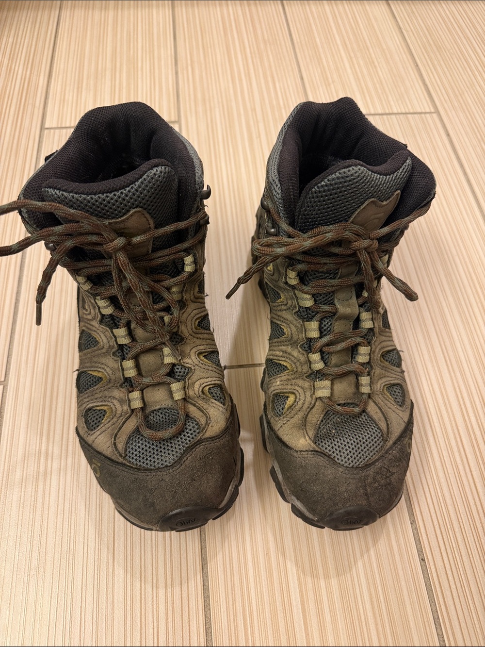 Oboz Women's Sawtooth X Mid B-DRY Hiking Boot Sz. 9